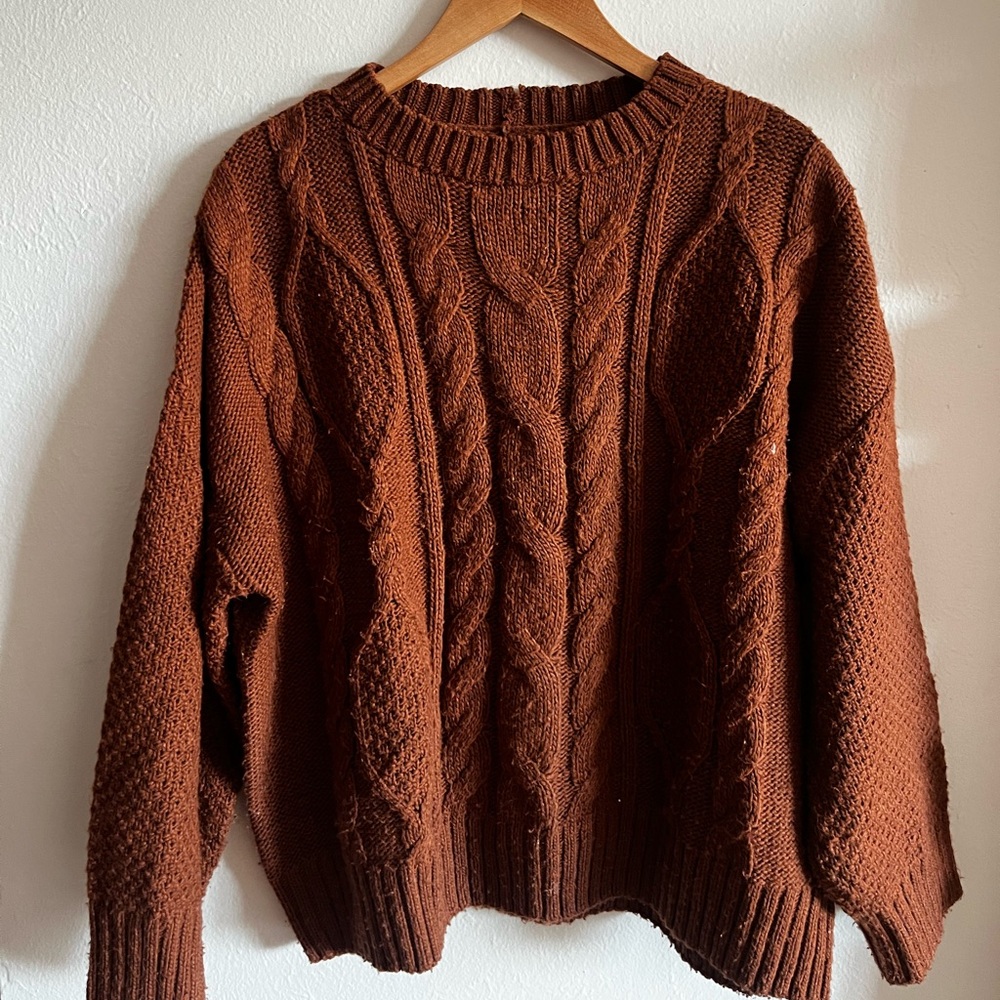 Women's Cozy Cable Knit Sweater - Rich Brown